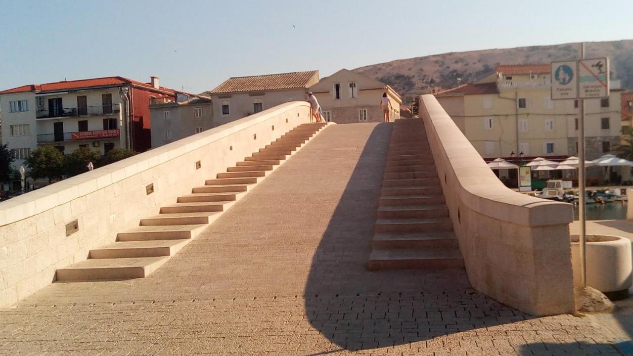 Apartment Pepo Pag باغ المظهر الخارجي الصورة