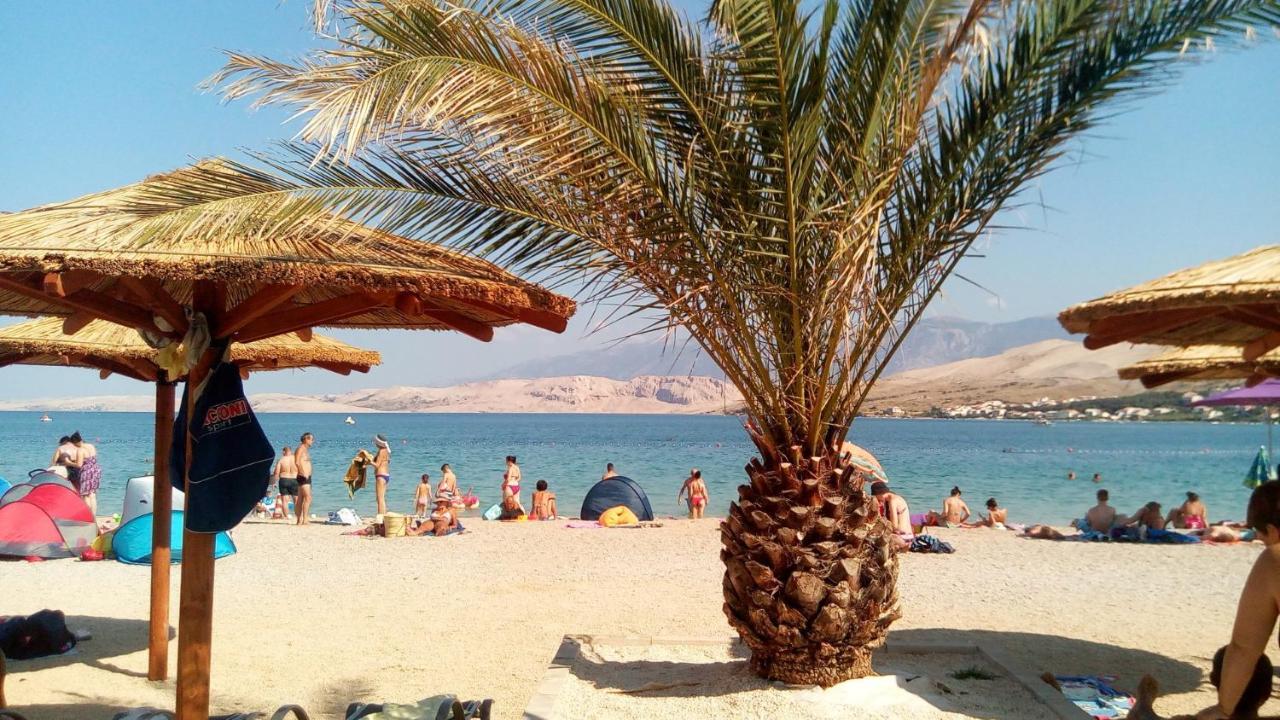 Apartment Pepo Pag باغ المظهر الخارجي الصورة