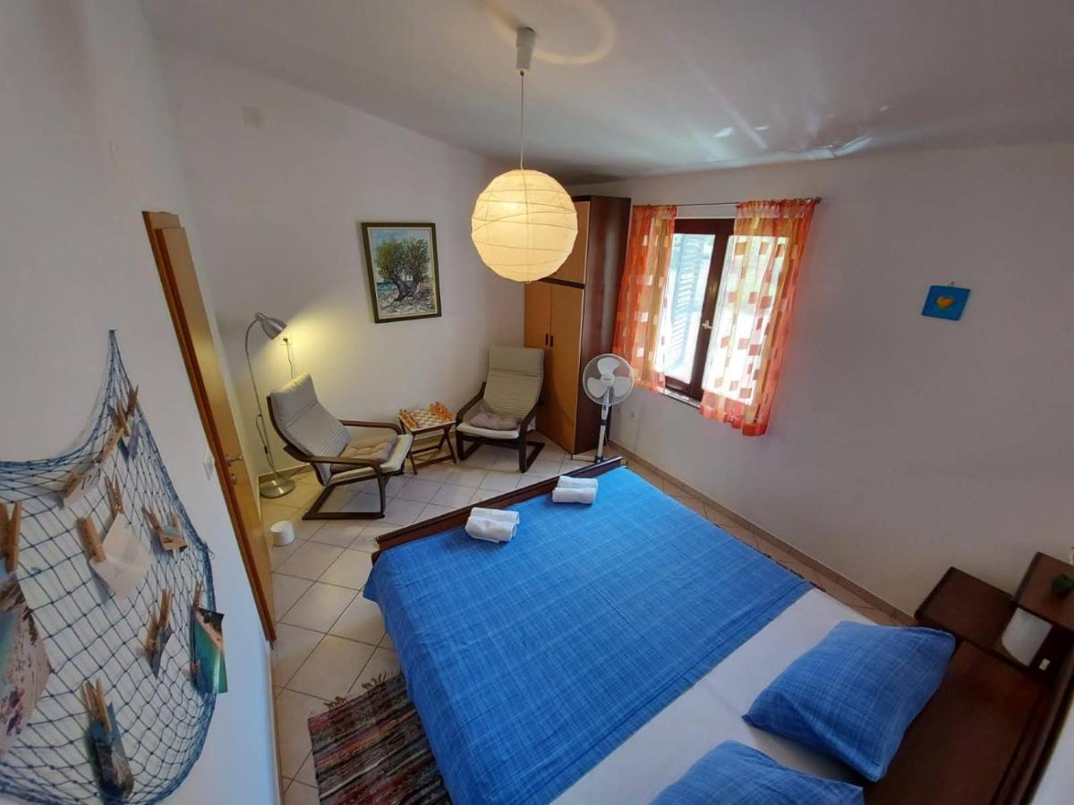Apartment Pepo Pag باغ المظهر الخارجي الصورة