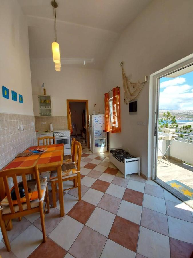 Apartment Pepo Pag باغ المظهر الخارجي الصورة
