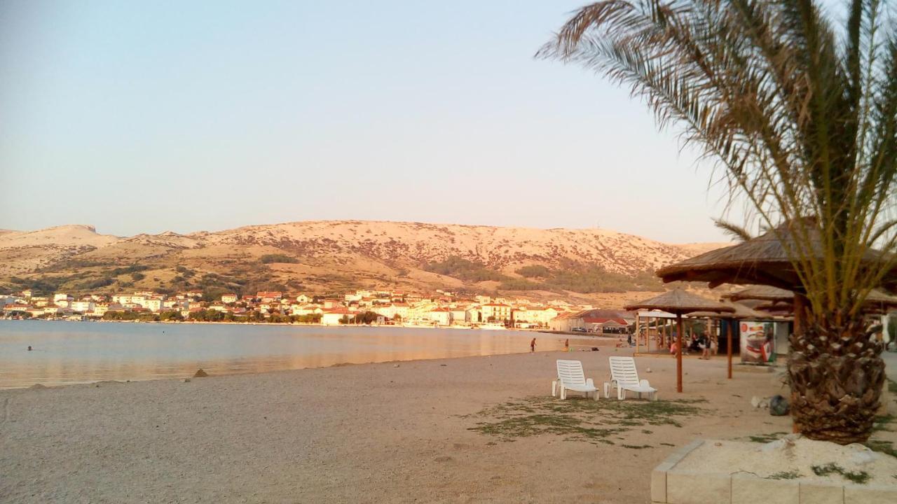 Apartment Pepo Pag باغ المظهر الخارجي الصورة