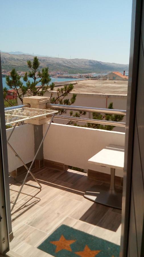 Apartment Pepo Pag باغ المظهر الخارجي الصورة